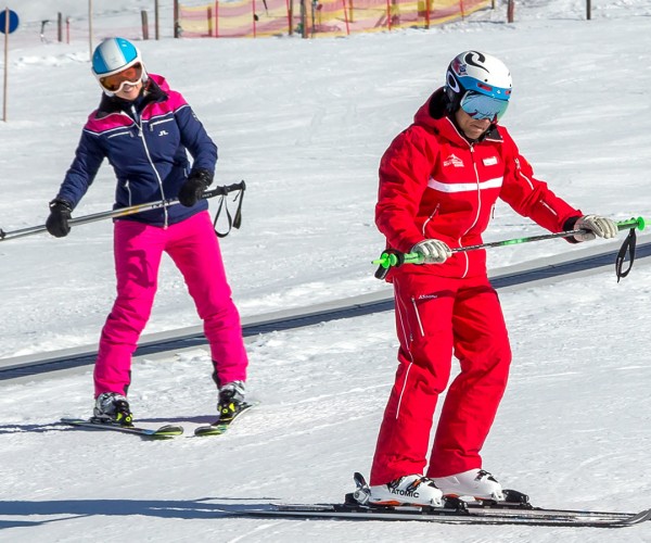 Einfache Übungen für das Erlernen der richtigen Skitechnik
